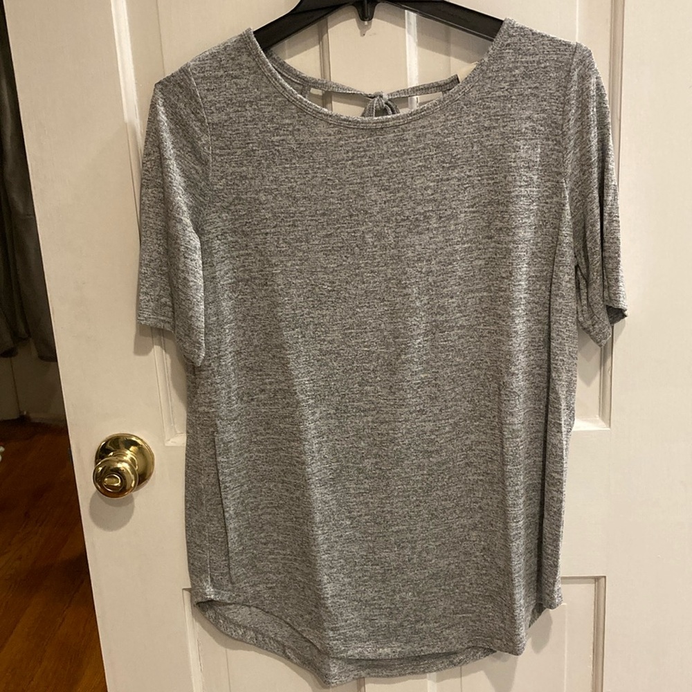 Gap maternity size S grey tee. EUC